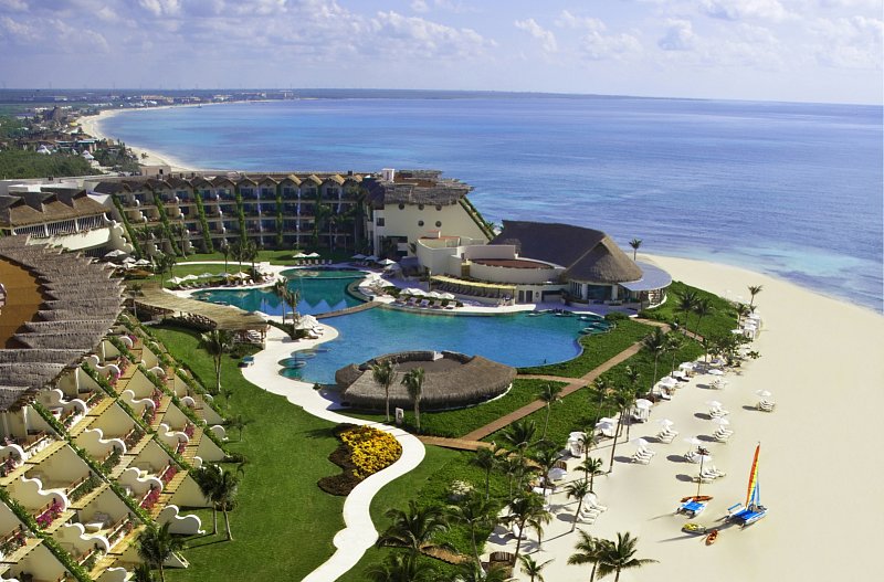 Food and Travel 2015 Reader Awards nombra a Grand Velas Riviera Maya como el mejor hotel de playa en México