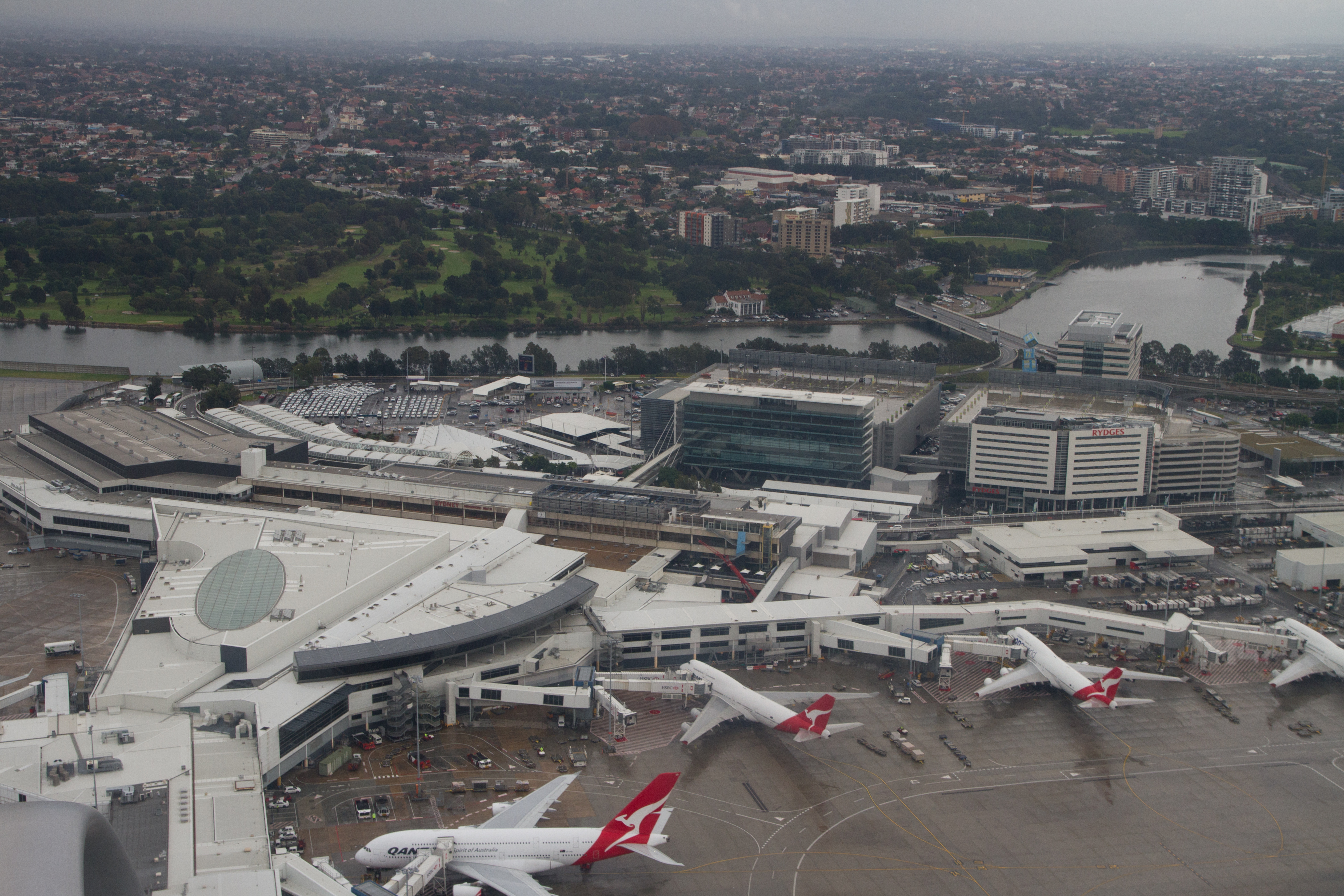 sydney airport travel time