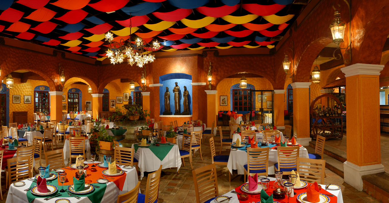 famous restaurants in cancun