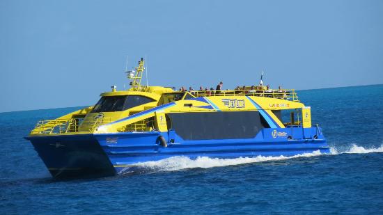 ferry riviera maya